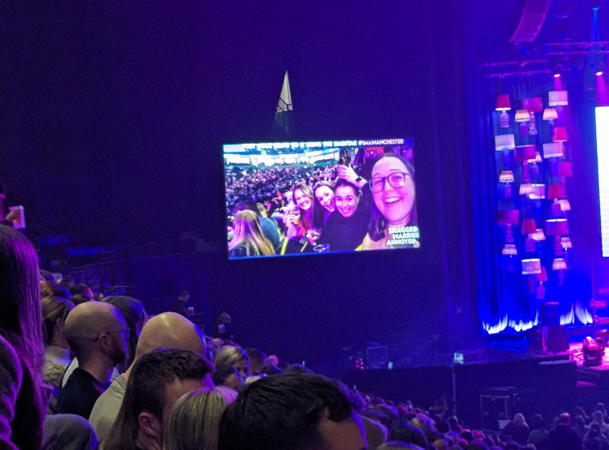 JoRector's tweet photo. Yay we made it! #famous #smamanchester https://t.co/d80ggCrRuu