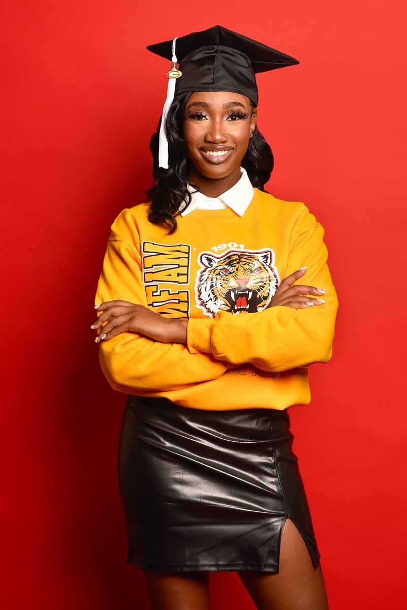 It’s Getting 2 Degrees Hotter 🌡️ …

The count down officially begins!!! December 15th I’m ready for you 🎓

Graduating from Grambling State University with a Bachelors of Arts in Psychology. 🧠

Photos (1/3)
#hbcugrad #gramfam #gramblingstateuniversity #classof23