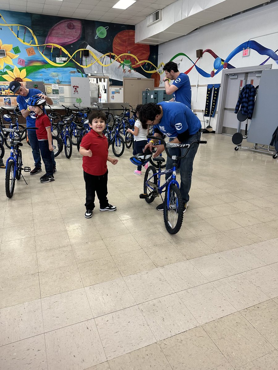 PughRamsHISD's tweet photo. Our 2nd grade scholars at Pugh were blessed these holidays with a brand new bike and helmets, thanks to our friends from @WeAreOxy and #WishForWheels! https://t.co/h2MGJglVuV