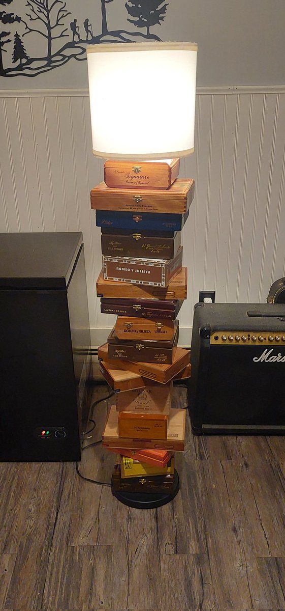 Derek Ewell (@d_ewelltheglass) on Twitter photo Finally took the time to finish a project I was planning. With the help of my local brick and morter shop and <a href="/FamousSmokeShop/">Famous Smoke Shop</a> I was able to use my empty boxes for something useful. Finally took the time to finish a project I was planning. With the help of my local brick and morter shop and <a href="/FamousSmokeShop/">Famous Smoke Shop</a> I was able to use my empty boxes for something useful.