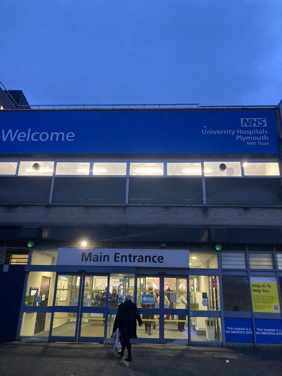 Good to be back at @UHP_NHS again today, and thanks to @jobe40 and Mark for welcoming @NHSGIRFT UEC Team at this evening’s meeting. Really impressive engagement from clinicians across a wide range of specialties committed to improvements in the UEC pathway👍