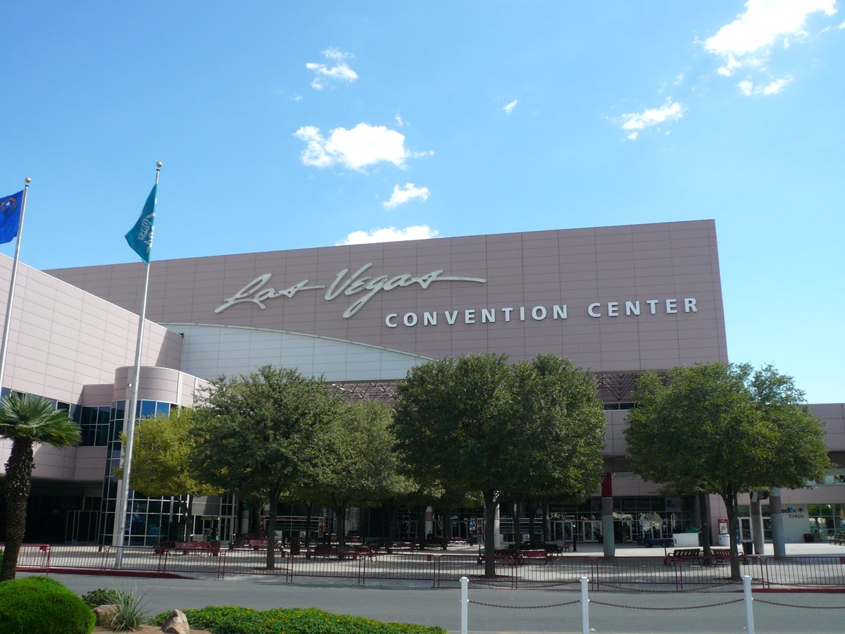 #BreakingNews - @UNLV Shooting

If you are looking for a loved one who was on the #UNLV campus, call 702-455-AIDE (2433).

A Family Reunification Center will be located at the Las #Vegas Convention Ctr. We will transport people there to be reunified and to provide assistance.