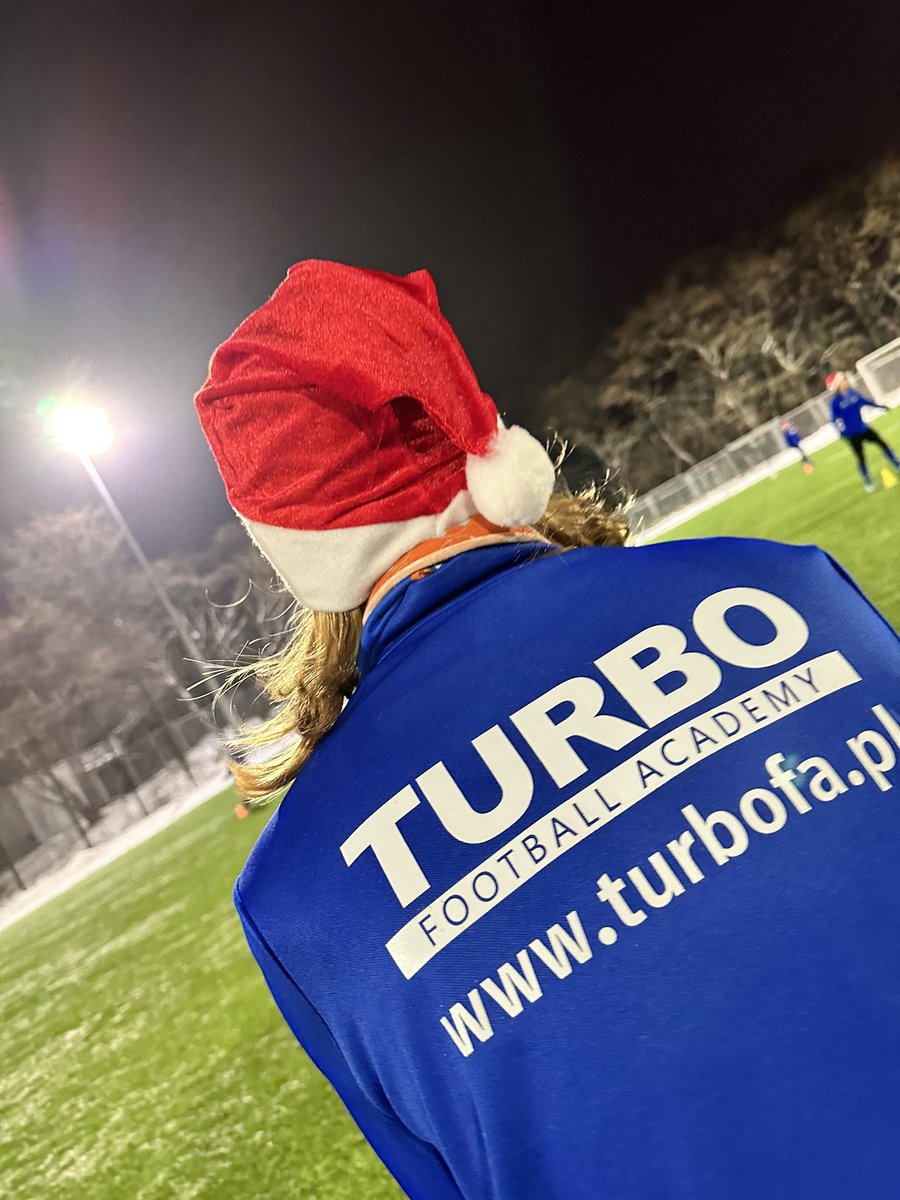turbo_fa's tweet photo. Ten Mikołaj to jest… Nie do poznania…!🎅🏻 @grzeje https://t.co/VqtxKgmtHZ