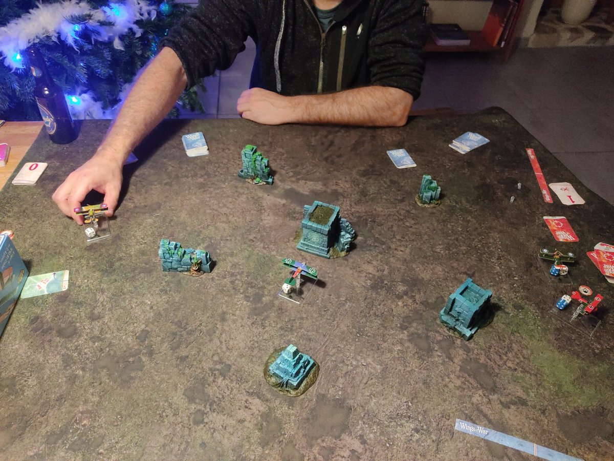 Wings of war, X wing vibes :)