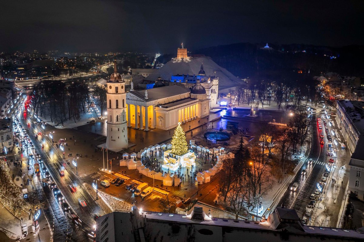 Kursenieks's tweet photo. Vilnius https://t.co/L1QG0eX9fH
