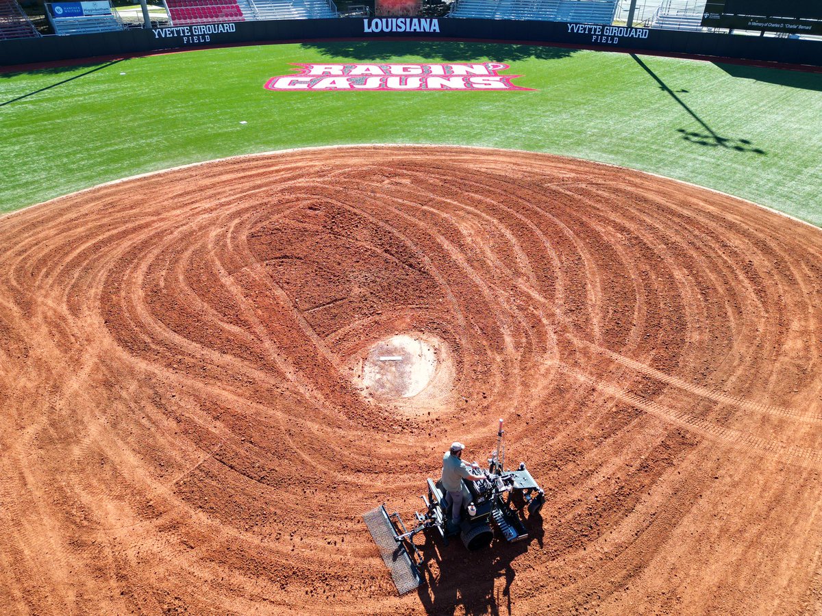 completeturfcar's tweet photo. @aggiefieldguy @TurfWarrior4Him @AggieBaseball @AggieSoftball https://t.co/puvcgTgimg