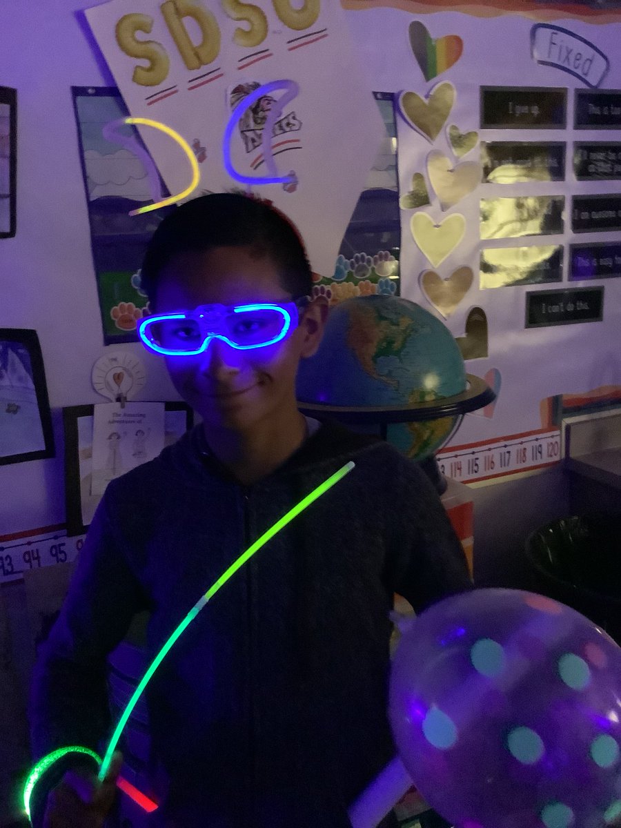 It's that time of year again! iReady Party rewarding our 6th graders who completed 900 minutes and 20 lessons for trimester 1-PROUD TEACHERS! <a href="/svpanthers_lh/">Sierra Vista</a> <a href="/iReady/">i-Ready</a>