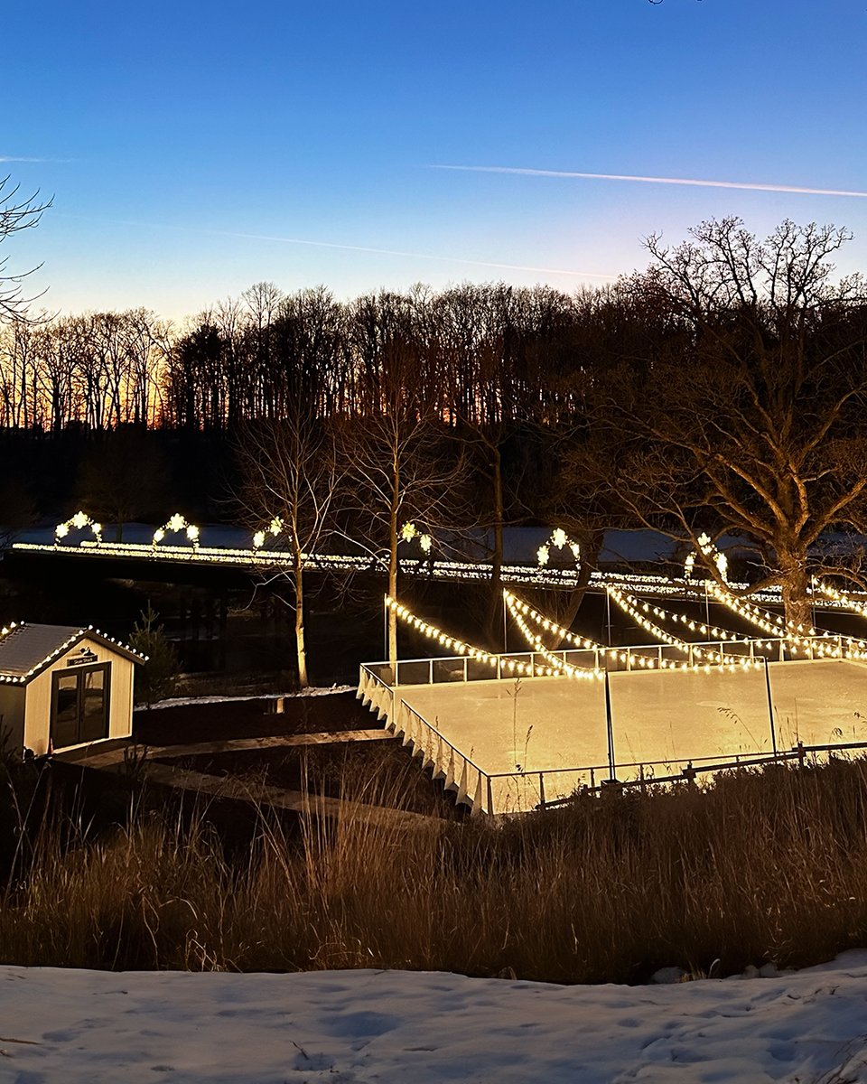 TheAmericanClub's tweet photo. Embark on a journey of winter enchantment as we unveil Frozen Fairways at Blackwolf Run tomorrow. ❄️

Tickets available on site. Tap the link for more information: https://t.co/WjZ5URApOa

#FrozenFairwaysKohler #WinterGetaway https://t.co/JWISyut1gl