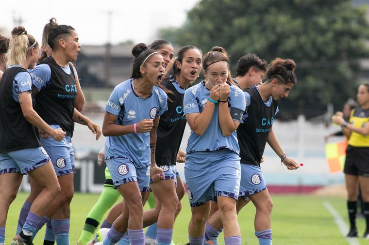 #Belgrano  y su costumbre de ganar todo lo que está en juego en #Femenino 👇

🏆 22 títulos en #LigaCordobesa (jugó 31 torneos)
🏆 1 título en #PrimeraC de AFA (jugó 1 torneo)
🏆 1 título en #PrimeraB de AFA (jugó 1 torneo)
🏆 1 final en #PrimeraA de AFA (jugó 2 torneos)