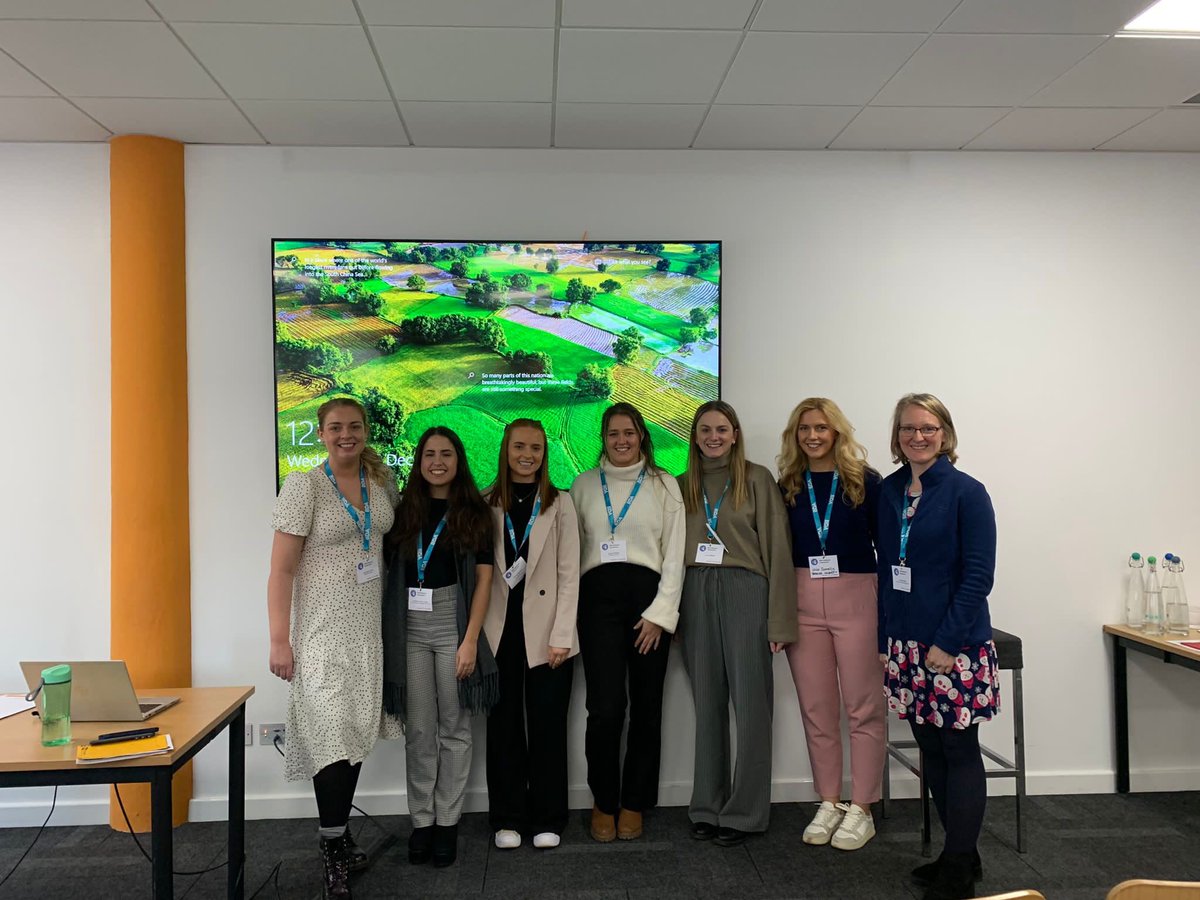 An incredible day <a href="/BDA_Dietitians/">British Dietetic Association</a> abstract symposium - a pleasure to present my research and so inspired by the incredible research presented. Added bonus of catching up with <a href="/TeessideUni/">Teesside University</a> peers! 🌟