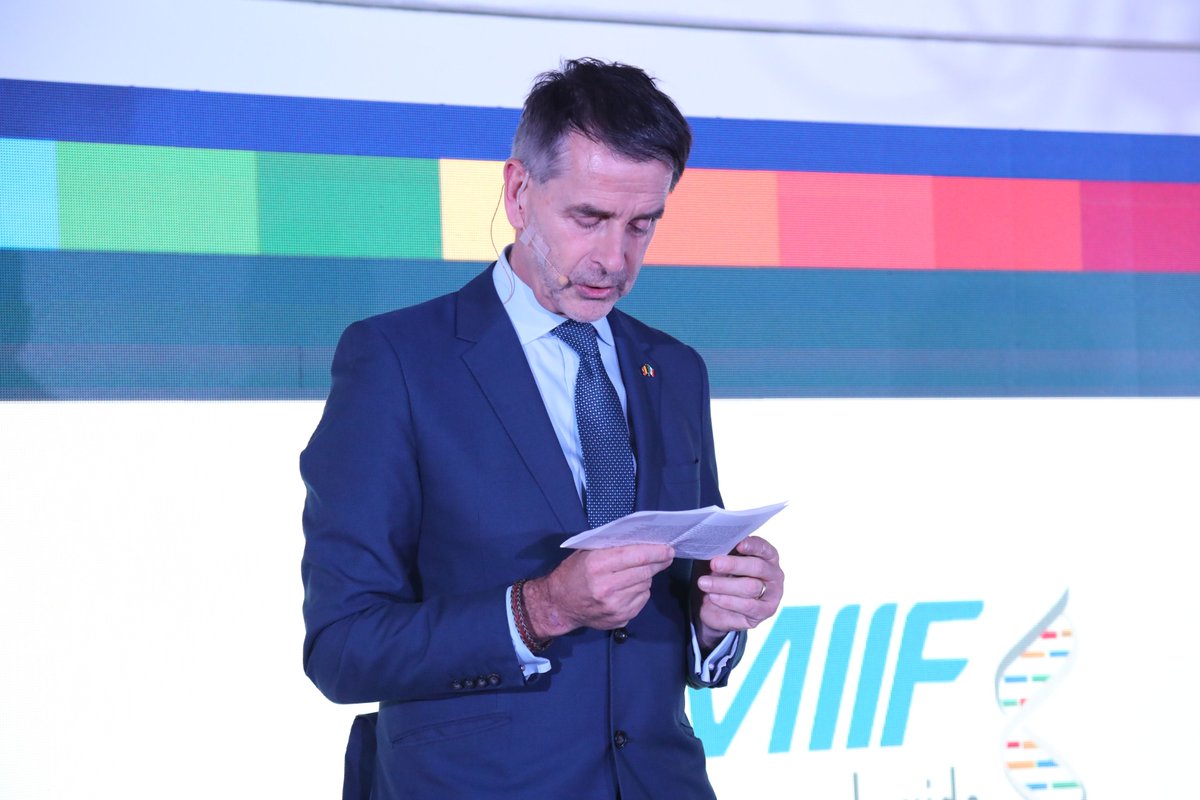 AMIIFMx's tweet photo. Extendemos un especial reconocimiento a los Embajadores de Bélgica, @JVerkammen, y Suiza, @PPiffaretti, por su destacada participación.

La colaboración internacional fortalece nuestro compromiso con la salud en México y la región. 🌎🤝

#AMIIF #AgendaAMIIF #IndustriaFarmacéutica https://t.co/Pxmwz4qSY2
