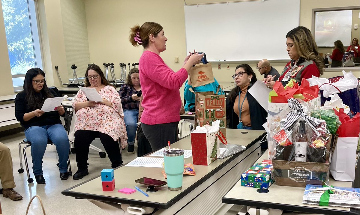 UTSA Dual Language Community Lab Schools tweet media