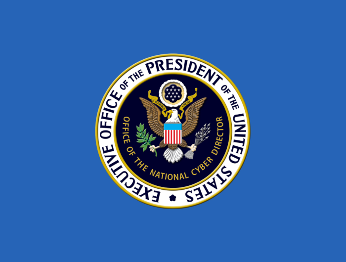 andreagail_k's tweet photo. The 14th Amendment's 'insurrection clause' does apply to the presidency.

More than any other office. FCS.

They spelled it out clearly, like the 2A. Well-regulated. Guardrails. Civil Society. ⛪️// 🏛️. There is no ambiguity or special exceptions. Stop making them.