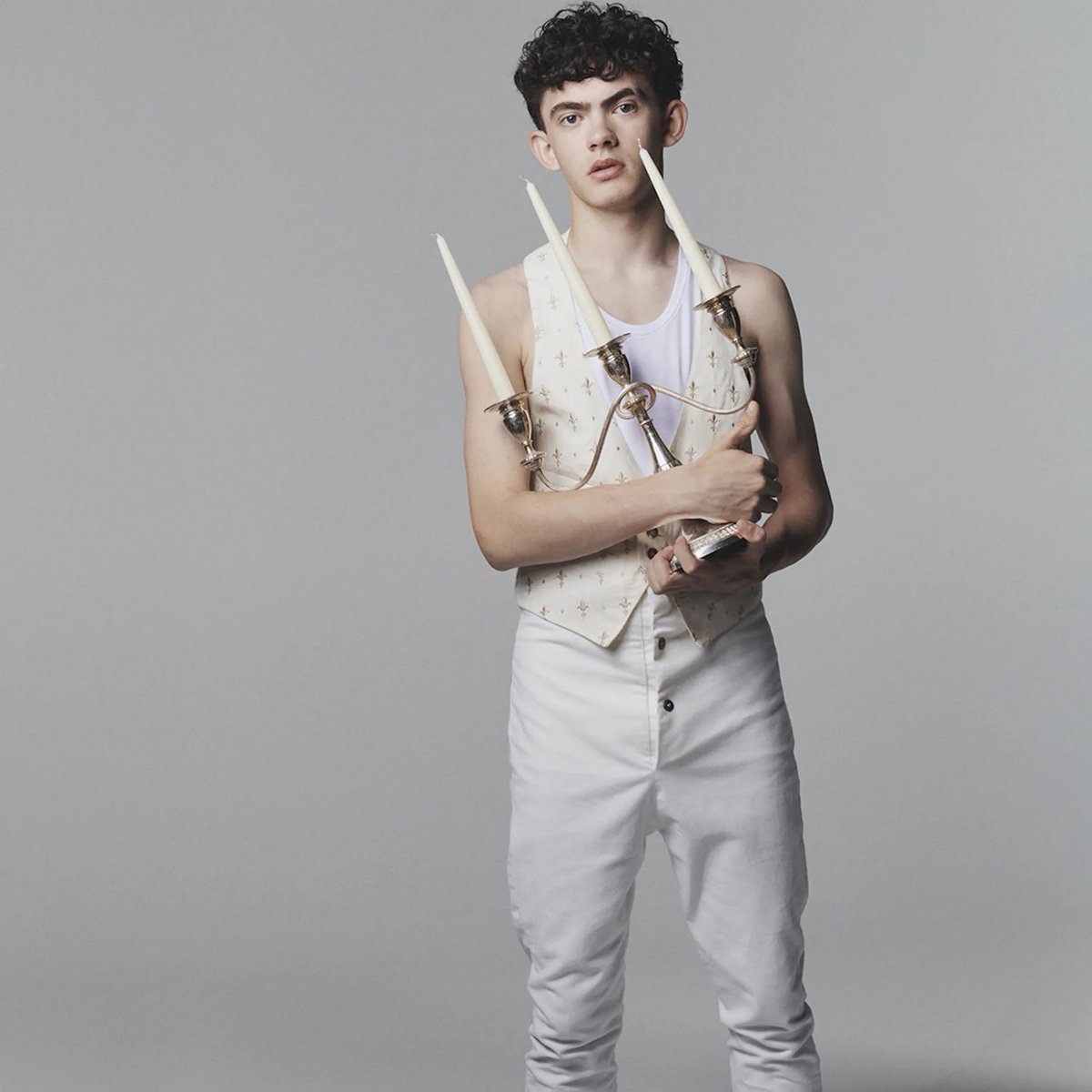 Bbyjlocke's tweet photo. Joe Locke is insanely hot https://t.co/qO2LgD7hUV