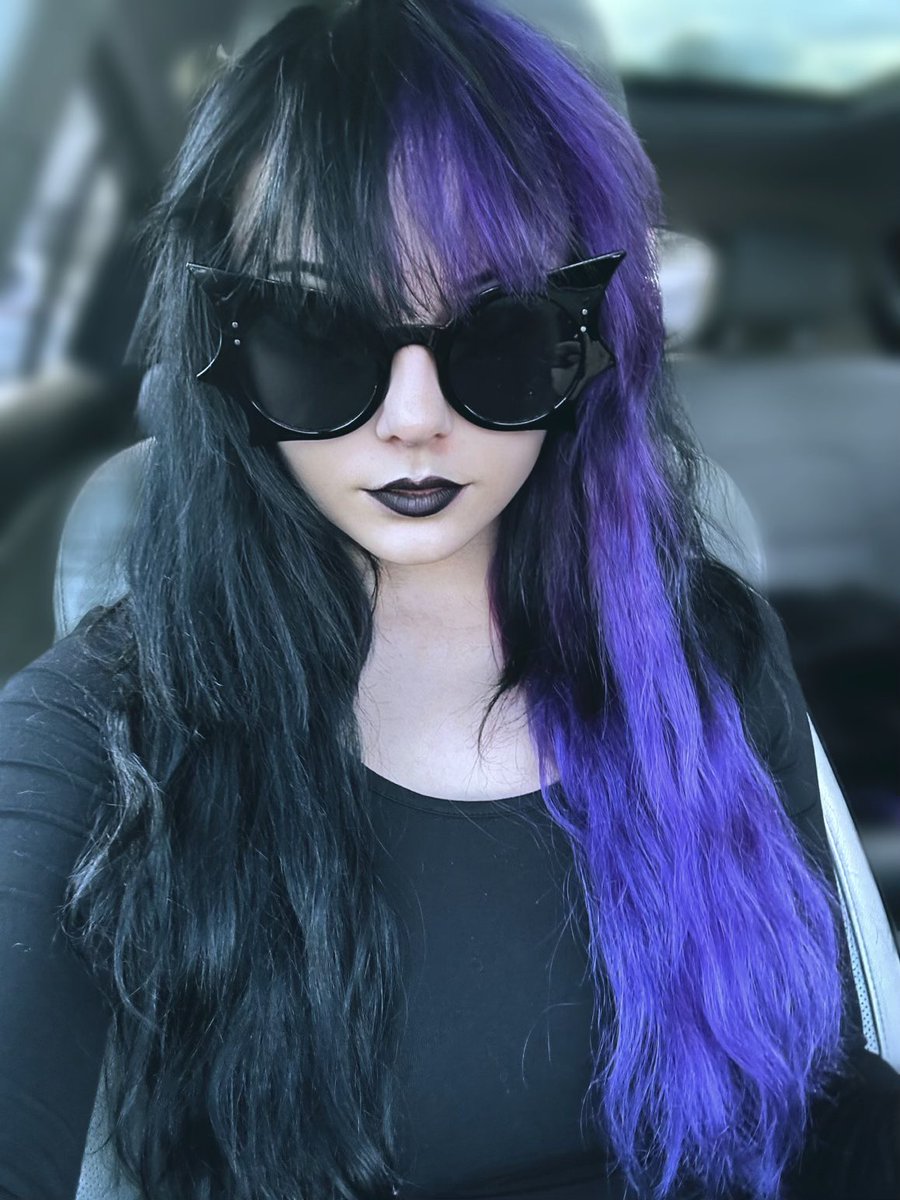LadyViolet_M's tweet photo. This is what I do, this is what I LIVE for. 
🖤💜 https://t.co/Ju4VMD7d1r