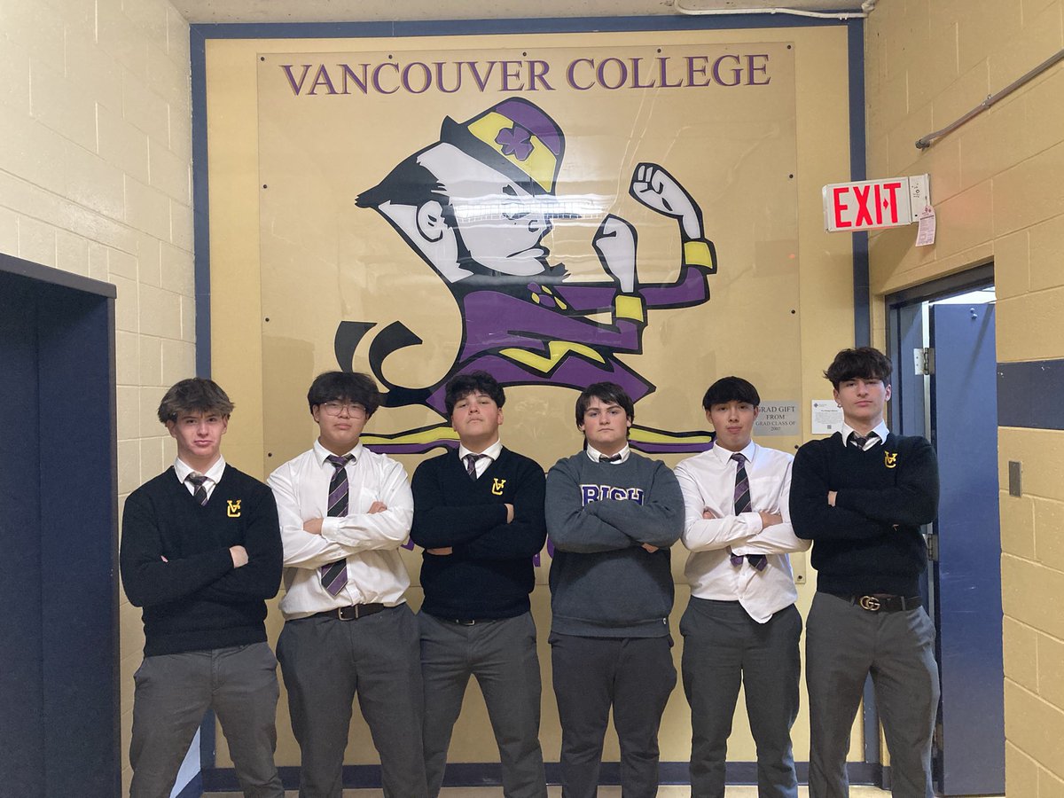 5 JV RBs/QBs rushed for a season average of 400 yds. What did they all have in common, this bunch. These Provincial Champs 🏆owned the OL role. 
RT -Matthew Stevenson
RG -Gavin Jiang
C - Ethan Rizarri
LG - Bart Sache
LT - Matt Stevenson
TE - Atticus Duncan
<a href="/BCHSFB/">BC HS Football</a> <a href="/VCIrishSports/">Vancouver College Athletics</a>