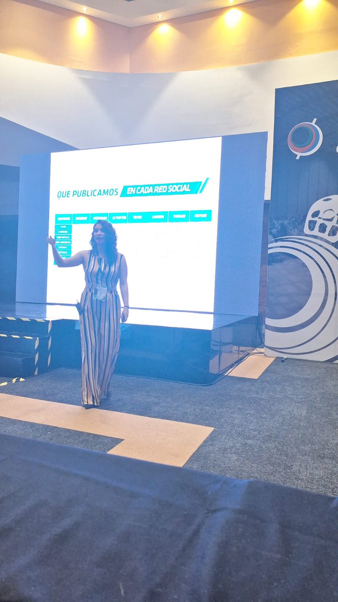 @lizzbo1 🇲🇽 parte de <a href="/PolitologosD/">Politólogos Digitales</a> 

Tema: "ABC para crear contenido 2.0" 👩🏽‍💻

#CumbreCancún #ComPol 
<a href="/CumbreCP/">CumbreCP</a> <a href="/CumbreOnline/">Cumbre.Online</a> <a href="/Mensaje360/">Mensaje 360</a>