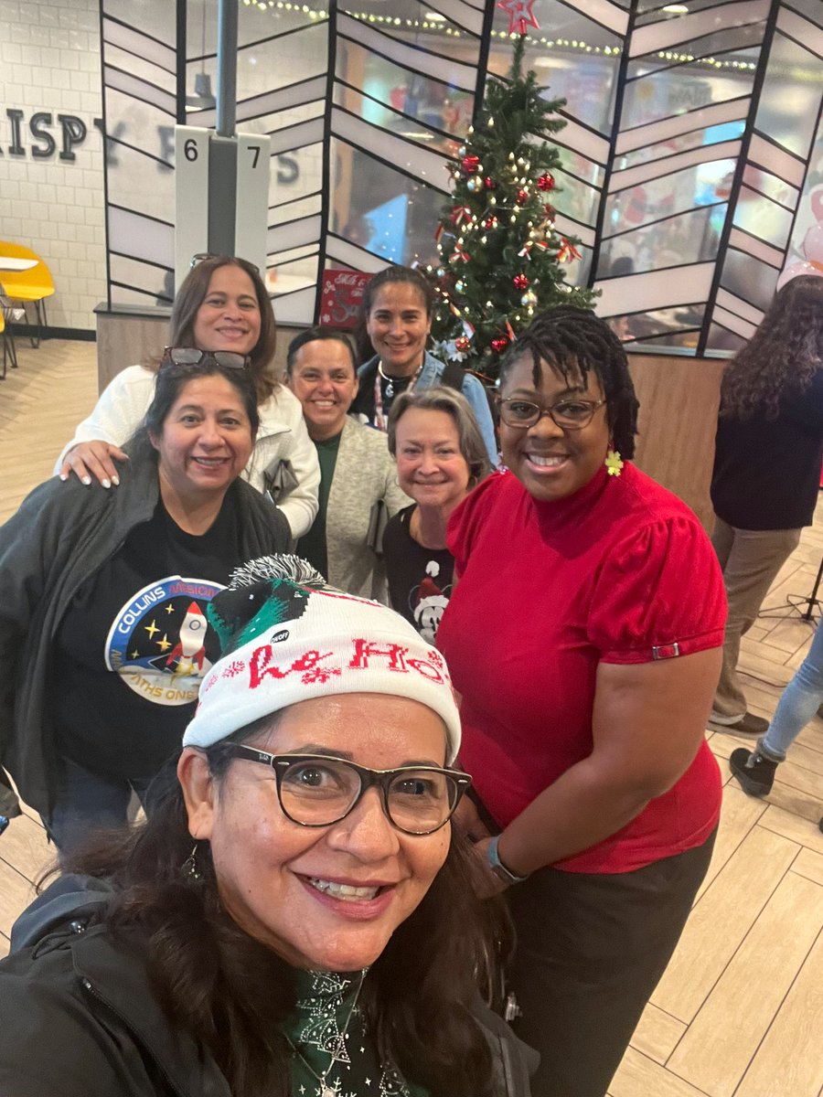 MsMaldonadoPK1's tweet image. McTeacher’s Night 2023 @ExplorersCol #McTeacherNight