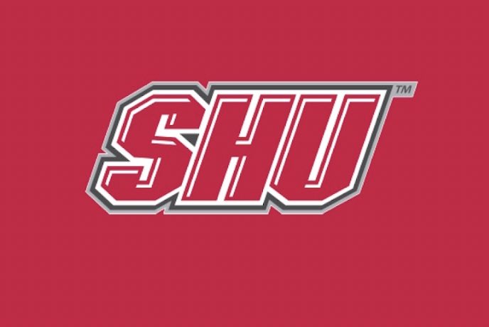 I’m blessed to receive an offer from Sacred Heart after a great conversation with <a href="/ZurilHendrick/">Coach Z</a>!