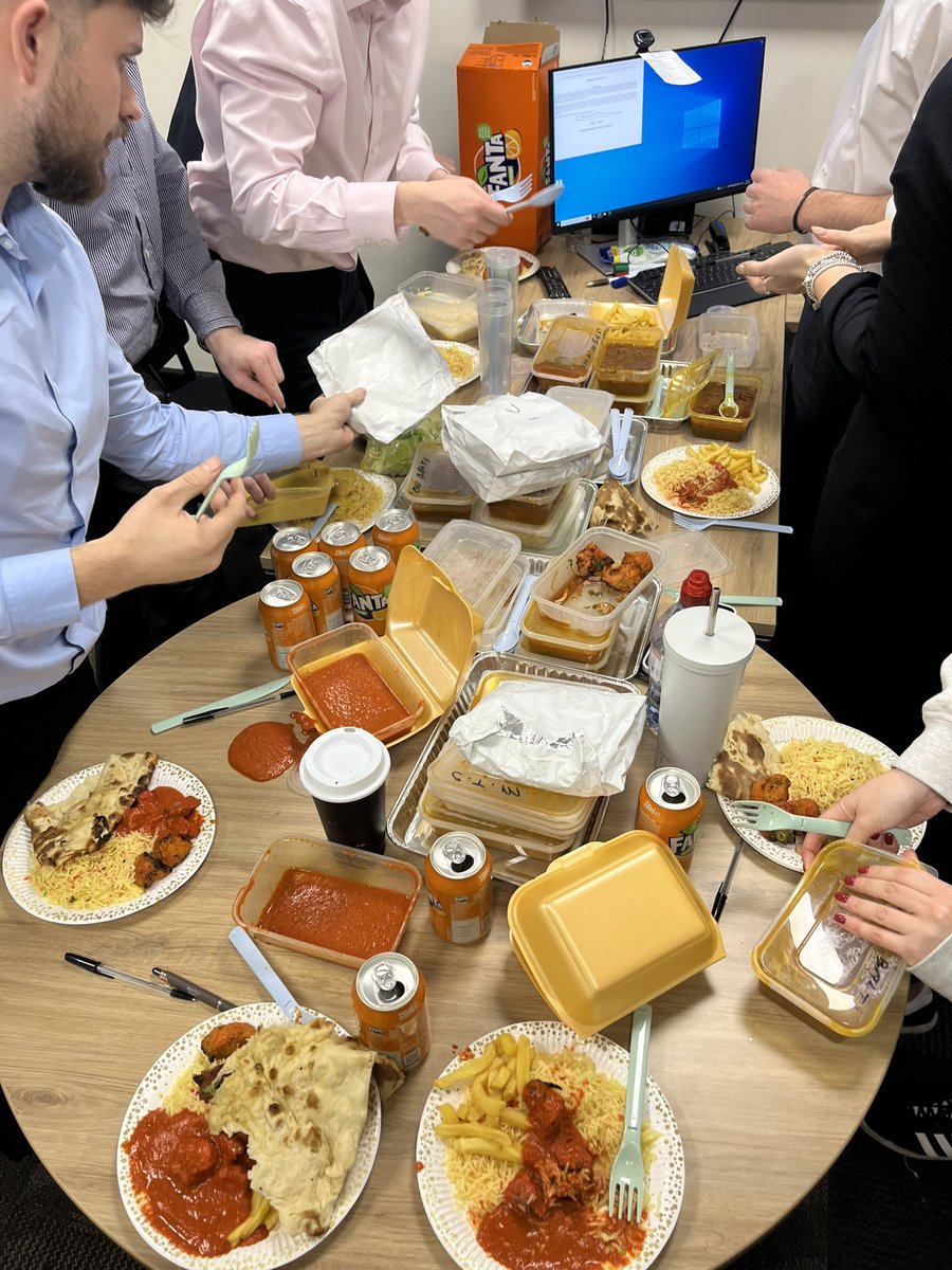 Very positive November for U318!

ESQI jumped from 83% - 89% ⬆️
(5 HA were reduced to 0!) ✅
Fuel Credit! ⛽️🔥
4 elite club winners!💰
Contributed to 302 boxes for T4U! 🎁

 Bring on December! 🎄 <a href="/EracJohnm/">john maddocks</a> <a href="/SamASmith_ERAC/">Sam Smith</a> <a href="/clairegrimes111/">Claire Graham</a> <a href="/kierancregan/">Kieran Cregan 💙💛</a>