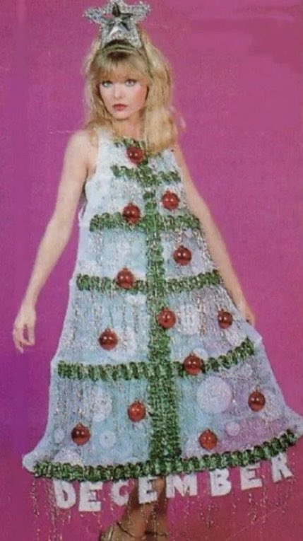 ReThePixie's tweet image. Catch me in this look at your local Christmas party