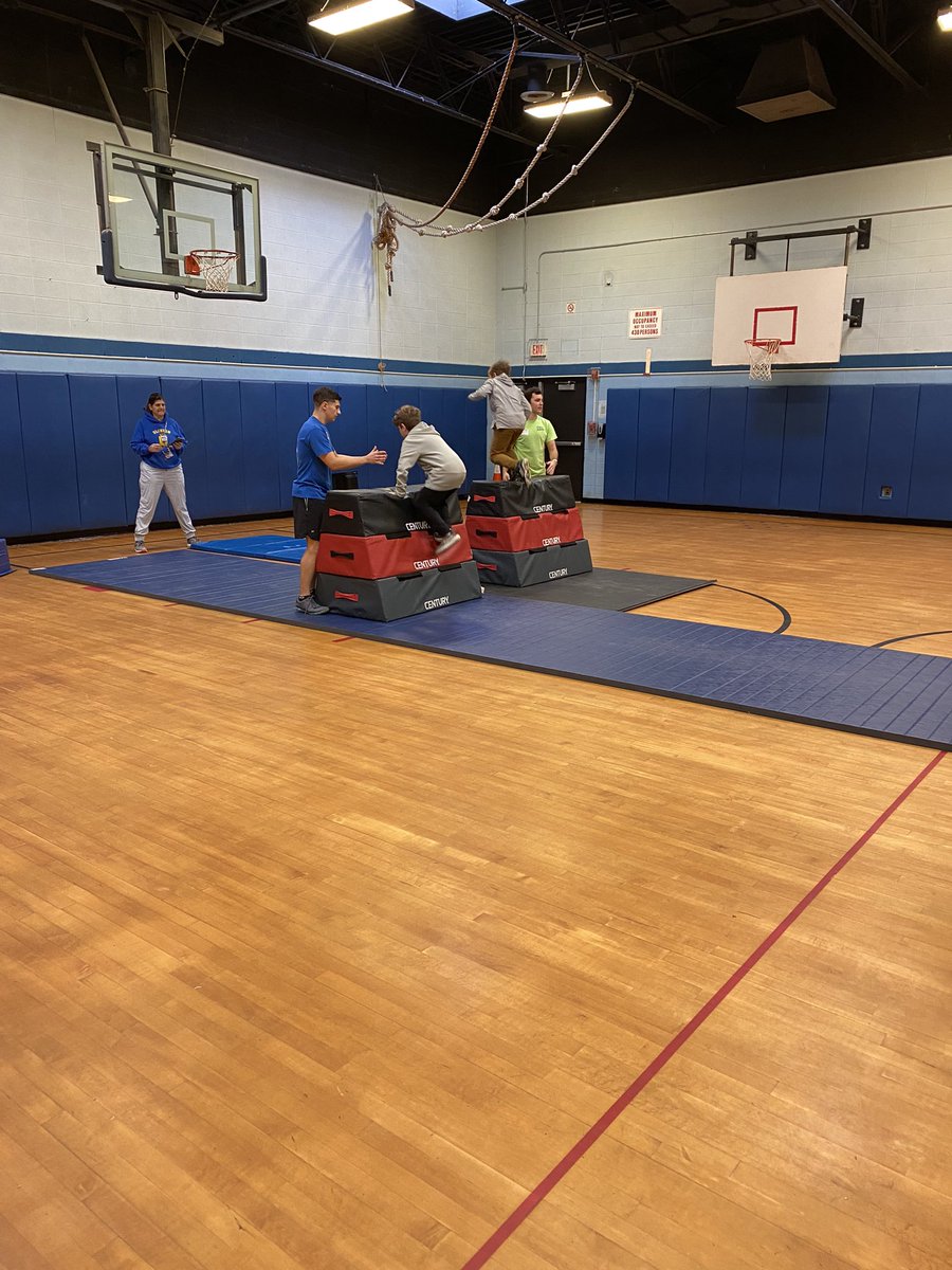 BeaconGreens's tweet photo. Thank you so much to Coaches Zach &amp; Austin from Hudson Valley Best Parkour! The students from Glenham in BCSD had a blast! @BCSDBulldogs https://t.co/kboYzJfKRs
