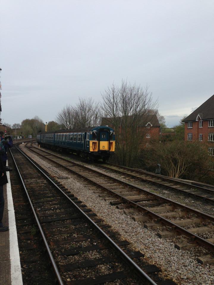 RC_Janes's tweet photo. @Gordon_3417 @Watercress_Line Sitting in Alton carriage sideing https://t.co/phofDzH7gT