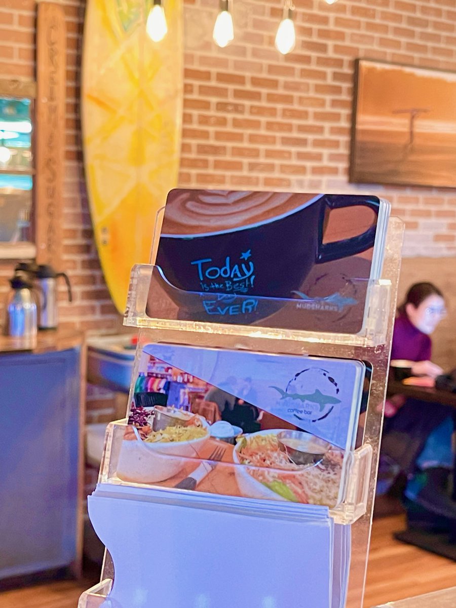 Who's on your gift card giving list this year? 🎅

#giftcards
#christmas
#comoxvalley