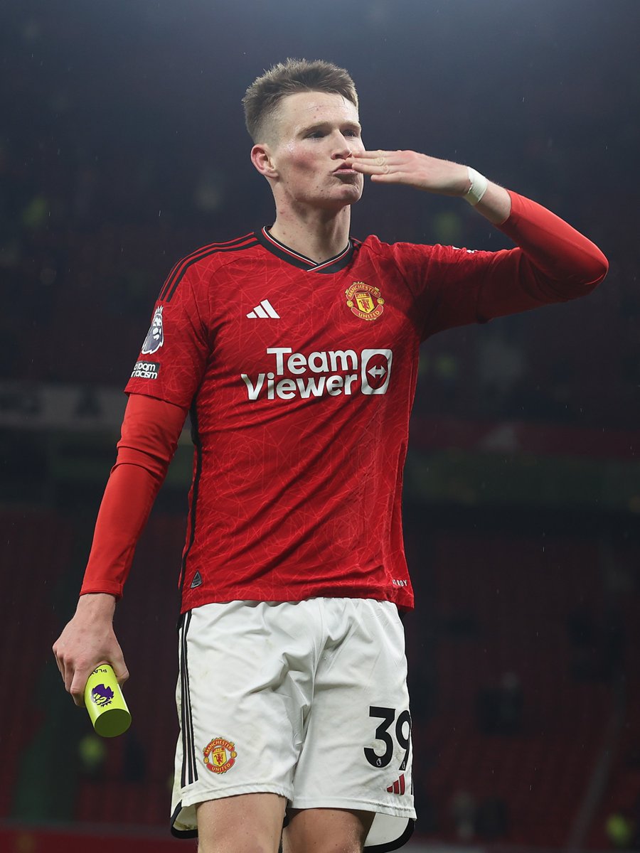 ManUtd_ID's tweet photo. 🤫 𝐏𝐞𝐦𝐞𝐧𝐚𝐧𝐠. https://t.co/g4JUgW300X