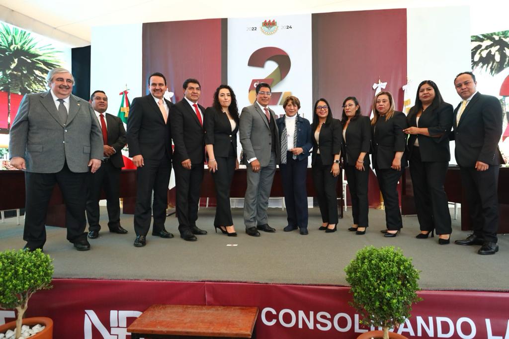 ENCONCRETO_'s tweet photo. La Gobernadora del Estado de México Delfina Gómez destaca programas sociales y obras de infraestructura en Valle de Chalco Solidaridad https://t.co/iDB5ExMf2P