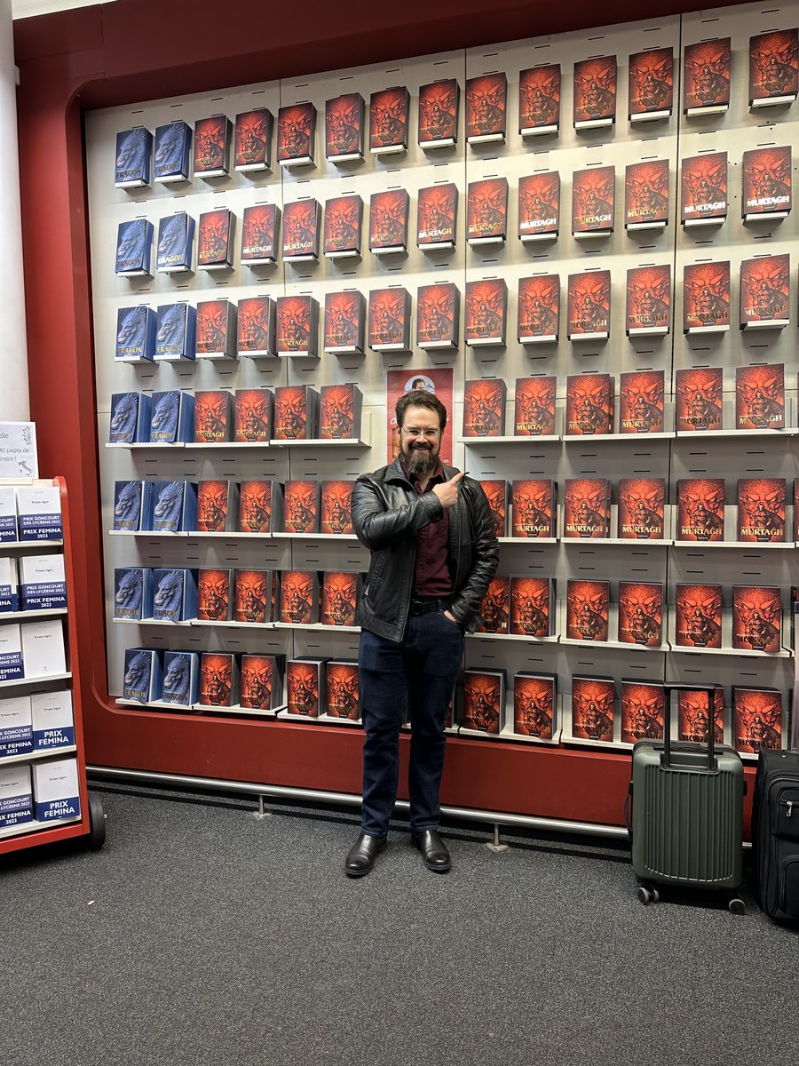 Christopher Paolini tweet media