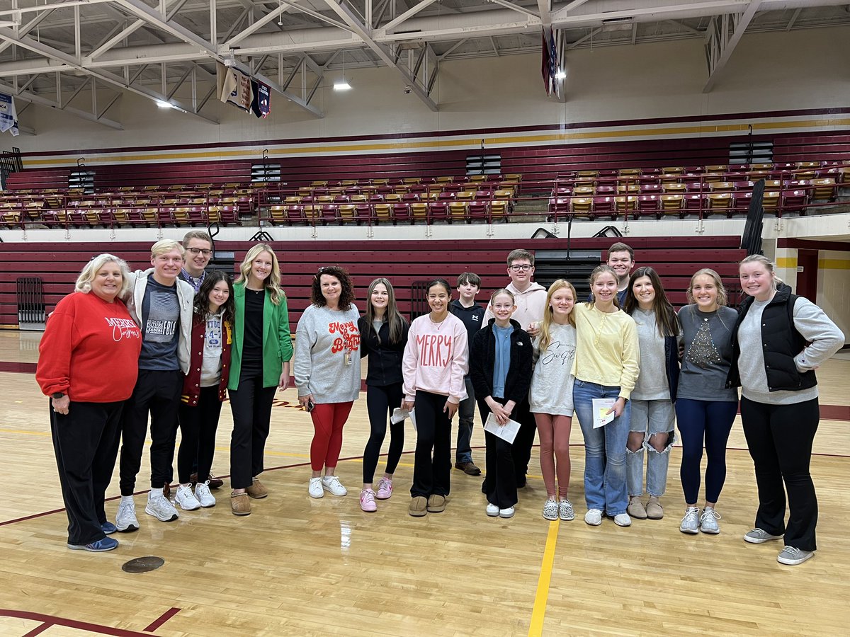 What an AWESOME club day! Thank you Mrs. Harper for leading our FBLA chapter in a fun Christmas leadership activity today! Also, a huge thanks to Mrs. Philbeck for bringing her BCMS FBLA members over to join us! <a href="/BCMiddleSchool/">Barren County Middle School</a>