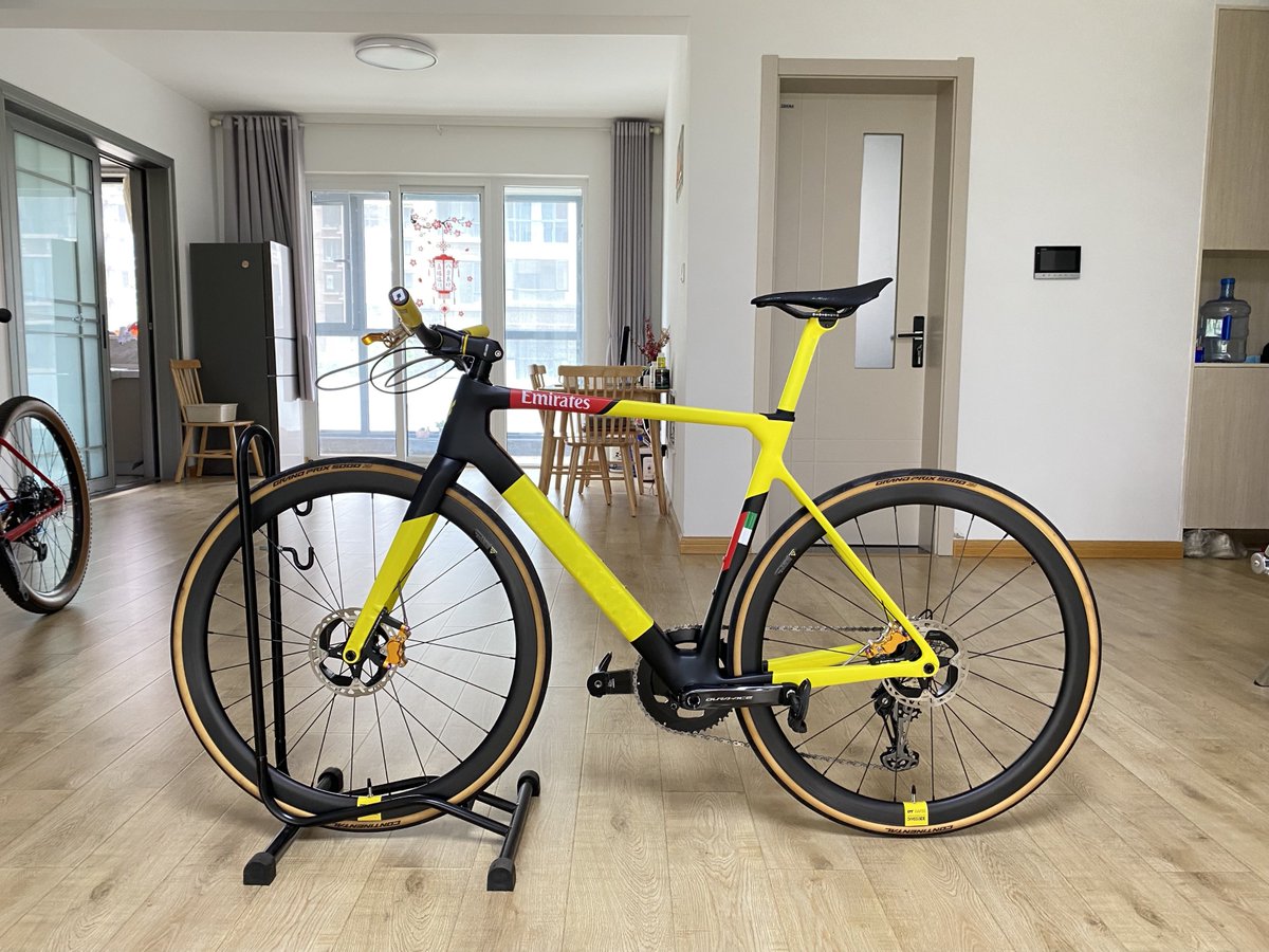 tideacebikes's tweet photo. Feedback of CR025 disc brake bicycle from tideace bikes buyer. #ultralight #carbonframe #bicycleframe #bikeframe #roadbicycle #climblingbike #climblingbicycle #aerobike #aeroroadbike #roadbikecycle #roadbikecycling #riding #cycling #racingbike #racingbikes #tideacebikes https://t.co/pGn4GgUhbw
