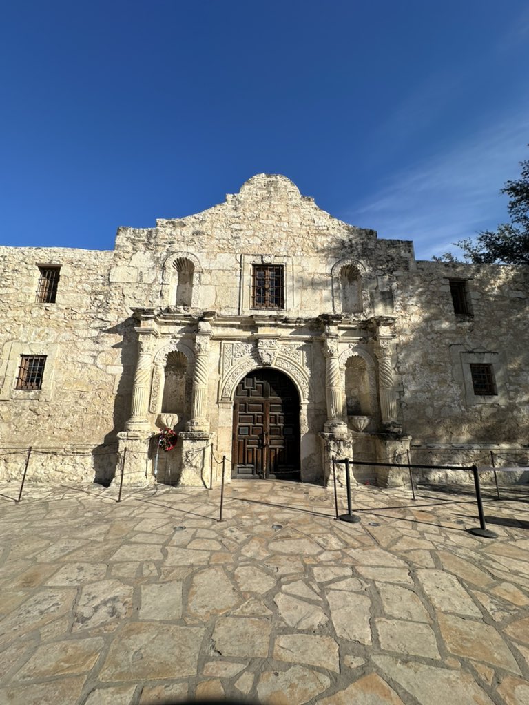 SnipeMcDangles's tweet photo. We didn’t forget the Alamo https://t.co/oxunHi9xcf