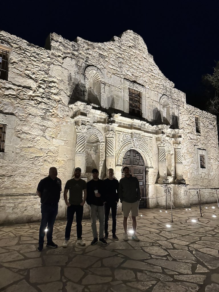 SnipeMcDangles's tweet photo. We didn’t forget the Alamo https://t.co/oxunHi9xcf