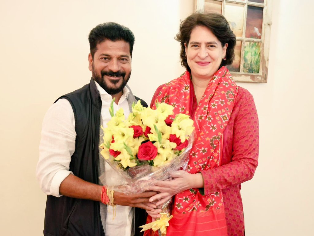 Revanth_reddy_A's tweet photo. @revanth_anumula @RahulGandhi #indragandhi With all your blessings, Praja government is going to take oath on December 7, 2023 at 1.04 pm at Hyderabad LB Stadium.

Revanth Reddy is the leader of CLP https://t.co/QoynIqtULs