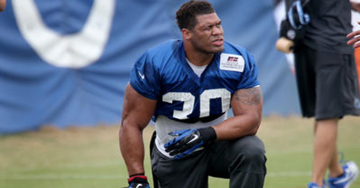 friggindumbass's tweet photo. @brgridiron laron landry 🧃🧃🧃 https://t.co/ul8giIBJbw