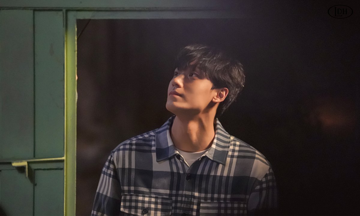 ldh_official's tweet photo. [📮POST] 

익숙한 외장하드를 다시 만났습니다. 💫

▶ https://t.co/oavTgY1jEV

#이도현 #LEEDOHYUN https://t.co/EXBKgjhM1s