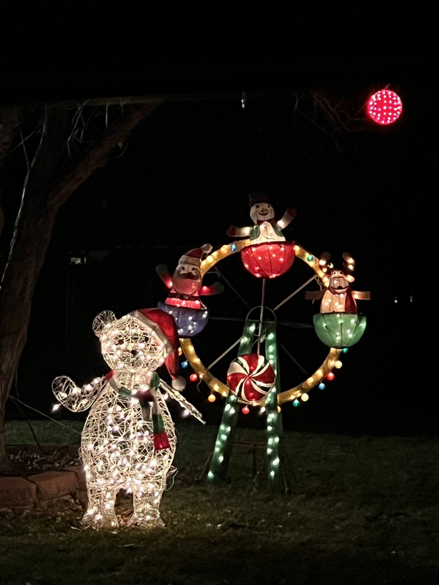 PerfectParker4's tweet photo. Mom took me with to pick pup the groceries tonight and we found a Christmas Dino! You guys got good decs in your hoods too buds? Got pics? #jinglealltheway #HappyChristmas #goodwilltoall #HappyHanukkah https://t.co/qfQrjiHrWw