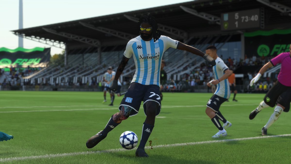 campeón y semis vamos acade  💙🤍💙 <a href="/e_racingclub/">Racing Club eSports</a>