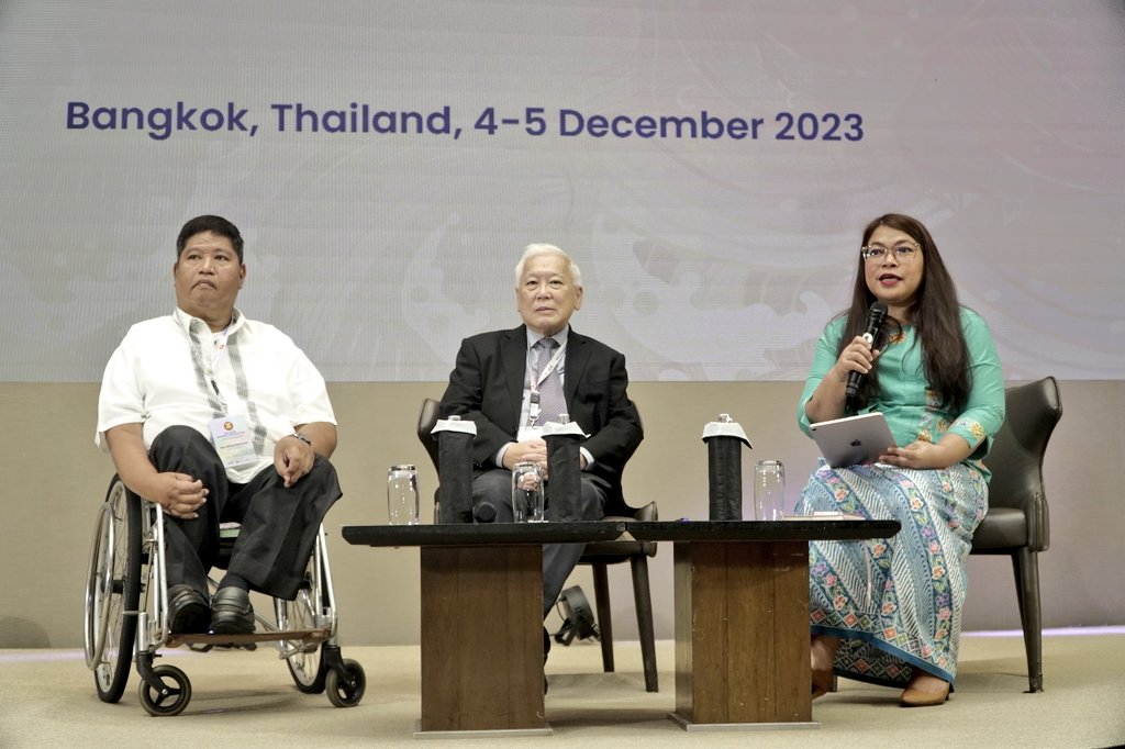 AusAmbASEAN's tweet photo. Congrats @AICHRIndonesia for a successful Regional Consultation on Disability Rights this week.
Australia is proud to support the #ASEANEnablingMasterplan, as we strengthen our partnership in mainstreaming #disabilityrights in @ASEAN. https://t.co/1qhdvtlrdM