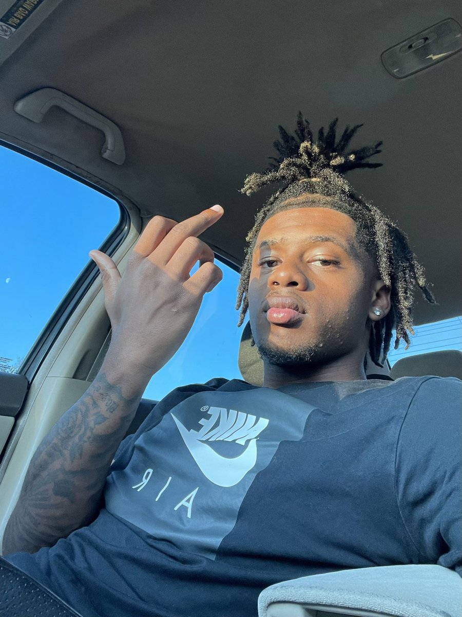 SolidxTae's tweet photo. If only I had more tatoos😒 https://t.co/XMJTwzO6Eh