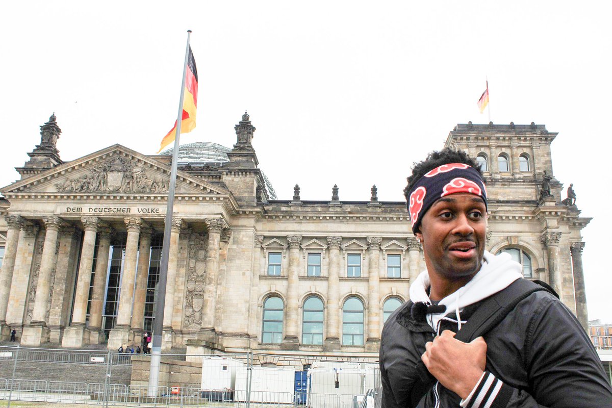 jamesbray3D's tweet image. Caption this 🤣