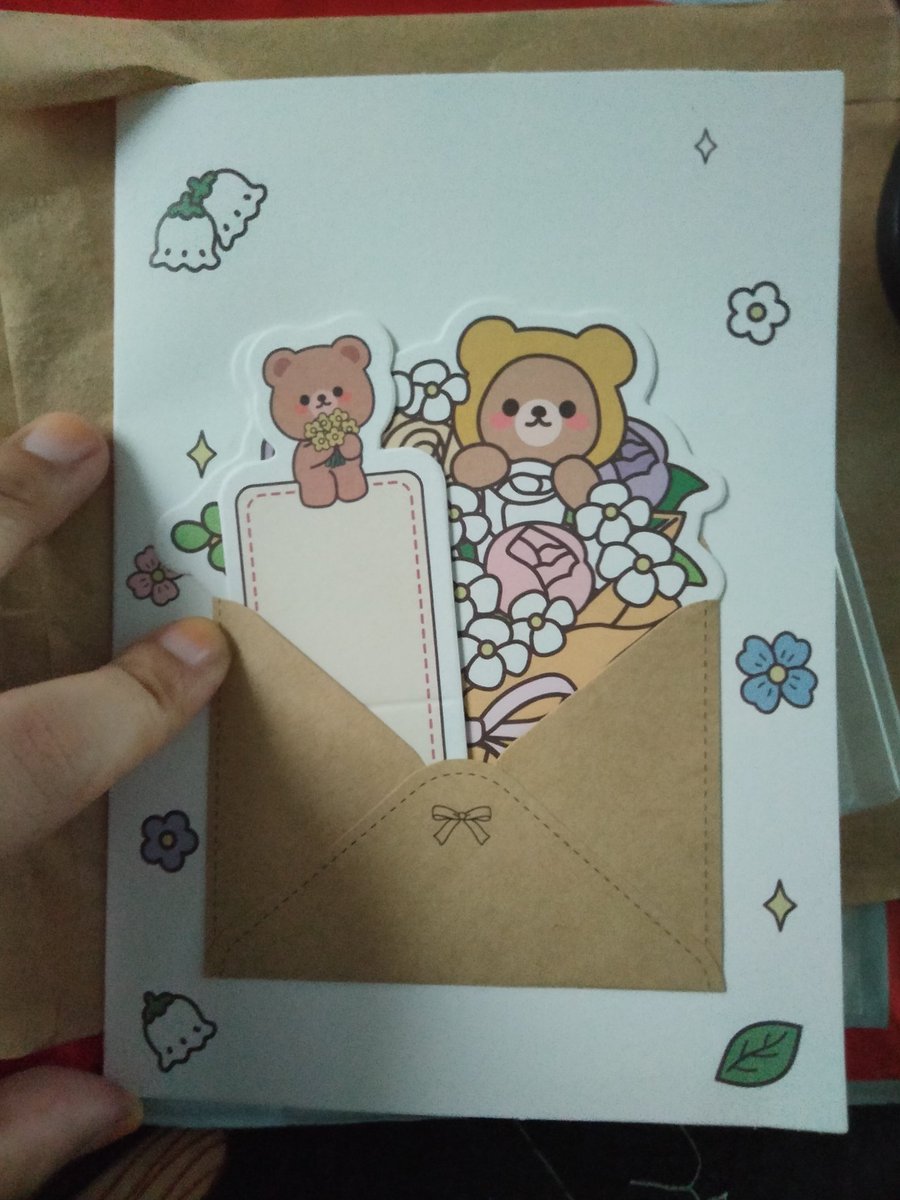 Mija3892's tweet photo. I got this pretty envelope today and got some pcs..and i dont remember if i join any GA for this and who give this to me..thank you so much😭😭😭...the nama from sender is Adriena..thank you so so much..❤️❤️❤️ https://t.co/vI3JIHEFog