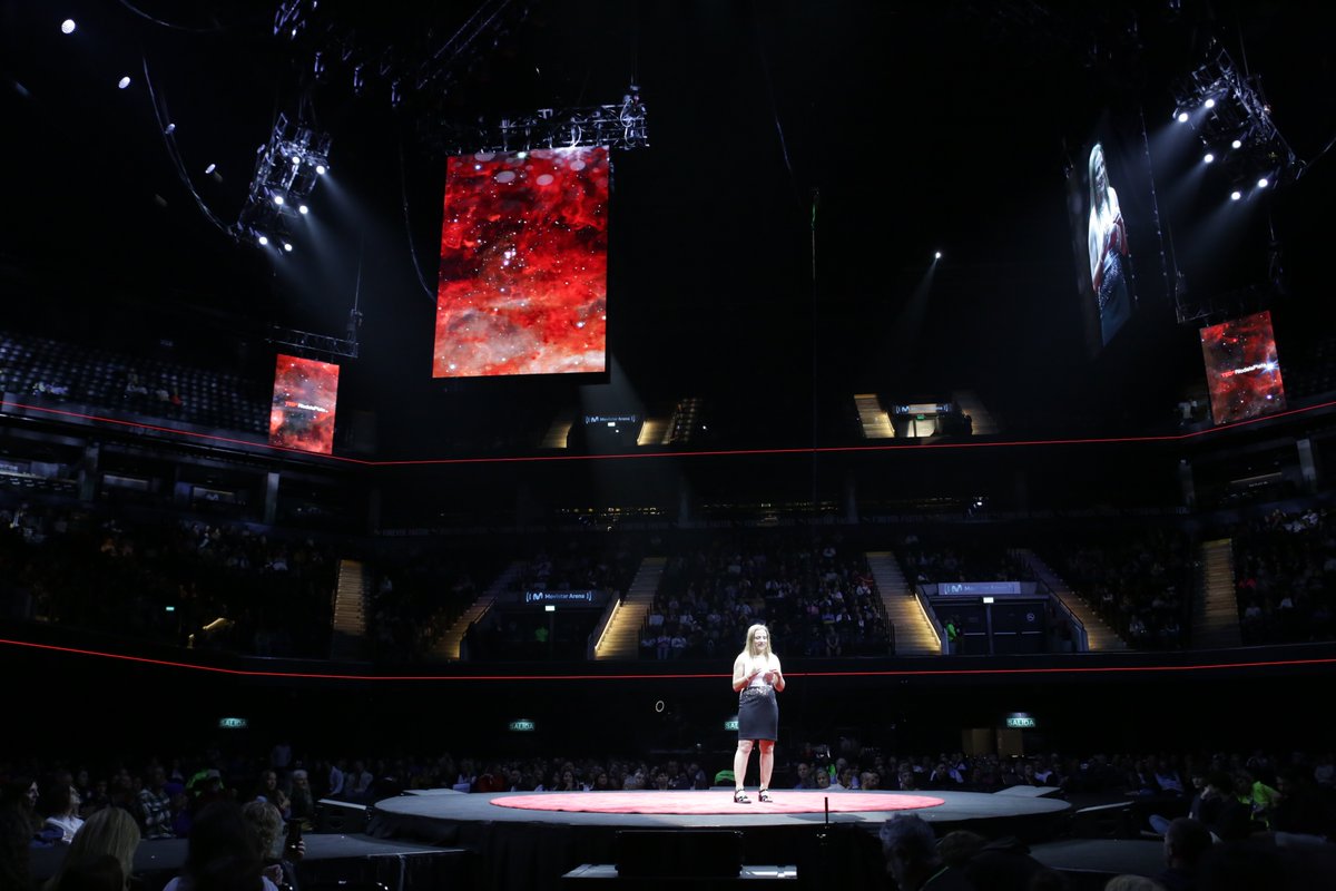 MJimenaR's tweet photo. Después de unos cuantos días recién estoy digiriendo la locura que fue Tedx Rio de La Plata 2023. 
Gracias @TEDxRdelaP  por darme la oportunidad de poder contarles a más de 10 mil personas sobre mi pasión, la astronomía. https://t.co/ZZT7TYIQu3