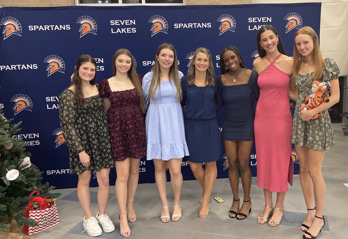 SevenLakesVolleyball tweet media