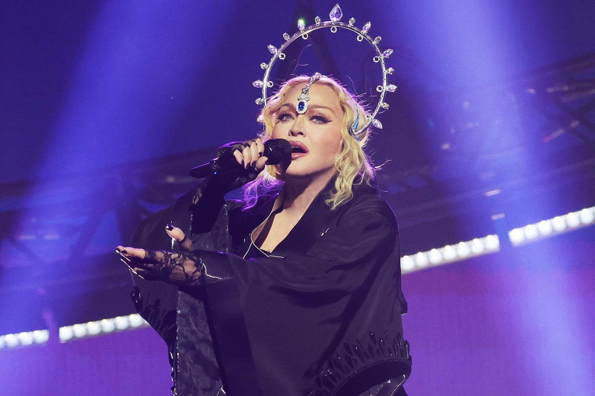 bchartsnet's tweet photo. 🚨🇧🇷RAINHA! Madonna estrela nova campanha do Itaú e rumores de shows da "Celebration Tour" no Brasil, incluindo o Rock In Rio, se intensificam. https://t.co/Xej7lQB8i7