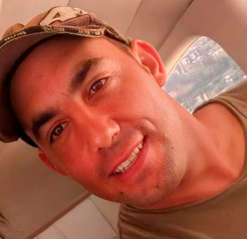 desaparecidaorg's tweet photo. DIEGO OSCAR PIETROBELLI, DNI 29.345.942, está #PROFUGO por el delito de abuso sexual con acceso carnal reiterado, en perjuicio de una niña de 12 años. Recompensa de $ 5.000.000 por encontrarlo. Avisar  #Urgente al ☎️0221-4293091. Reserva de identidad

#BuenosAires https://t.co/peyeAnuPf9