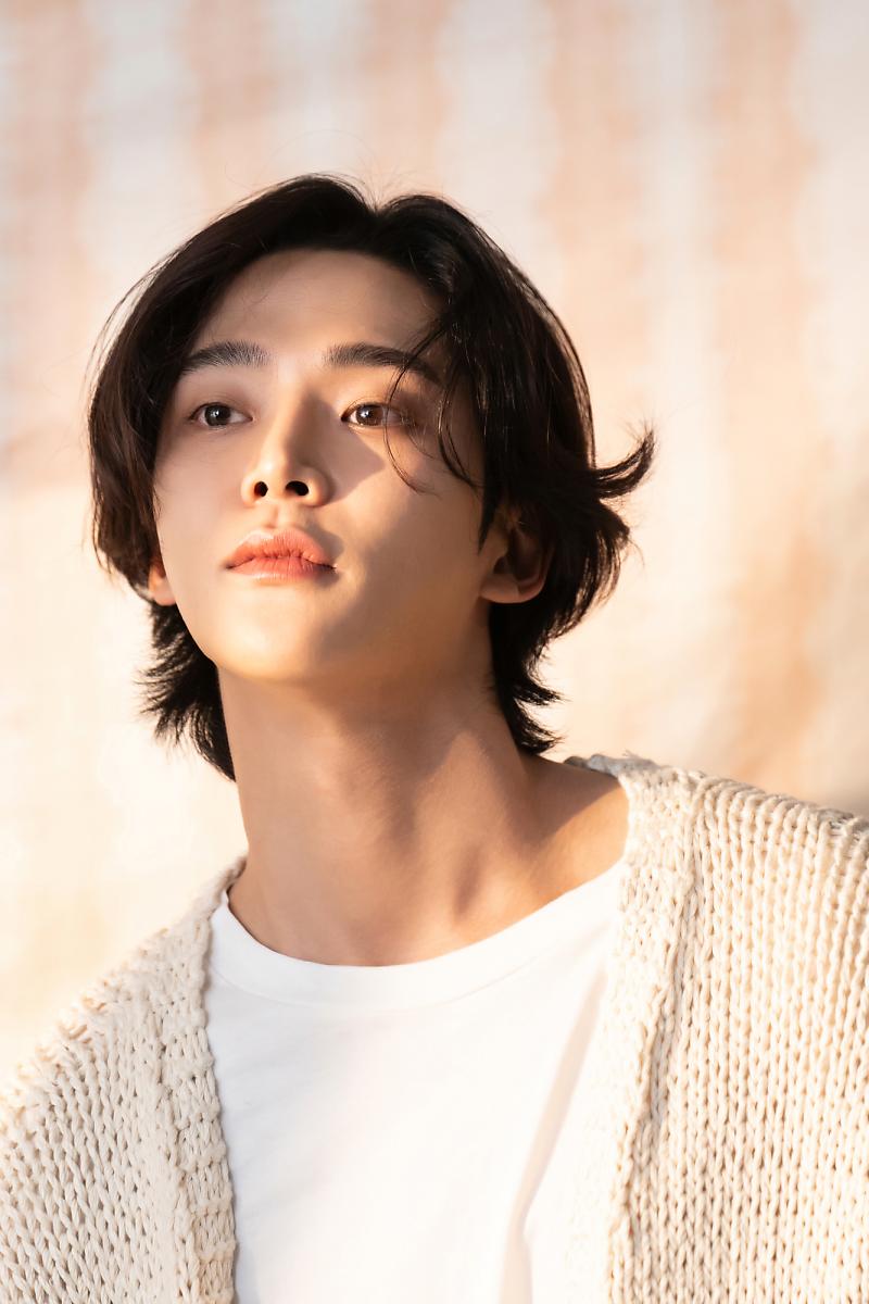 rowoon pics tweet media