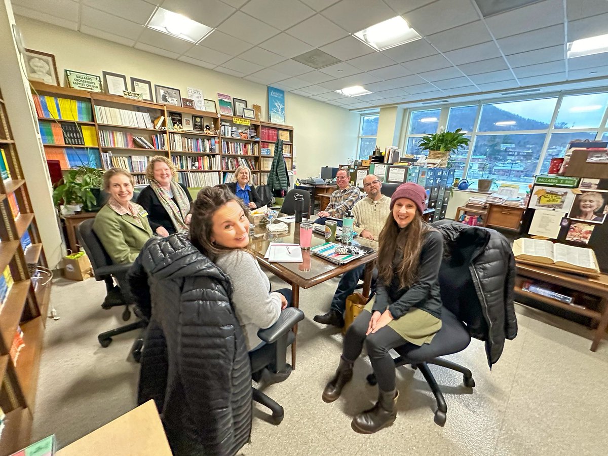 AppStudiesASU's tweet photo. ¡Last faculty meeting of the year!

#appstateappstudies #faculty #appstate https://t.co/yvgNaDpVFN